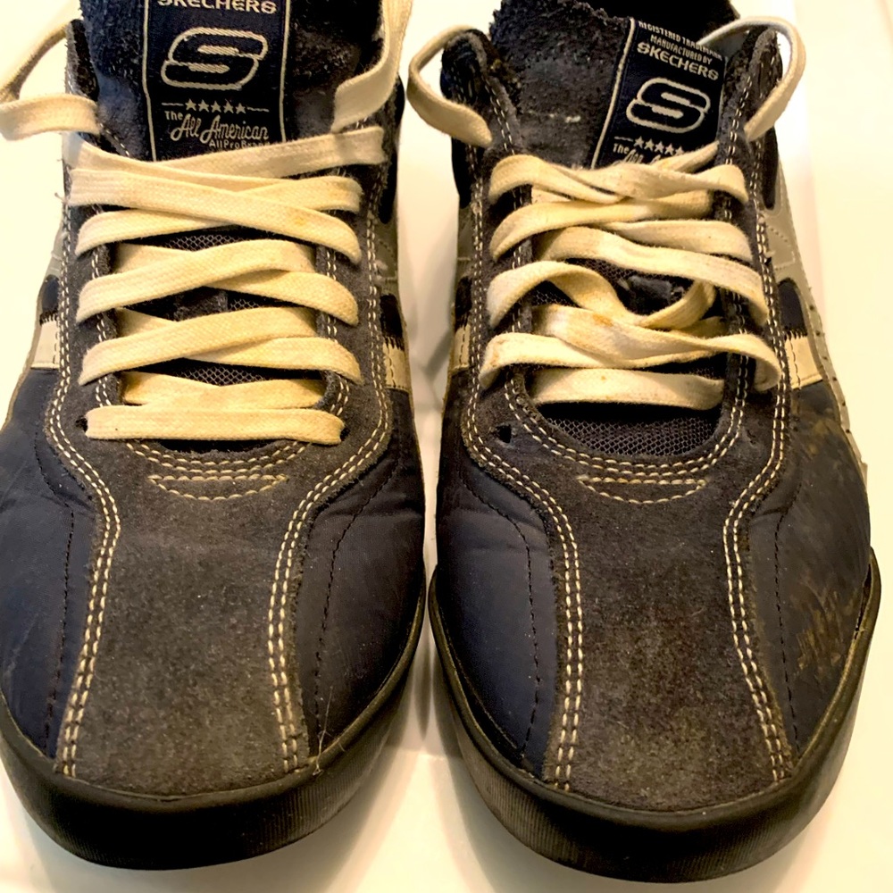 I’m selling used size9 sketches urban blue shoes.